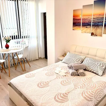 Apartamento Beachfront Marina Dinevi *